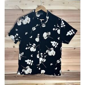 No Boundaries Mens M Floral Button Up Shirt Black